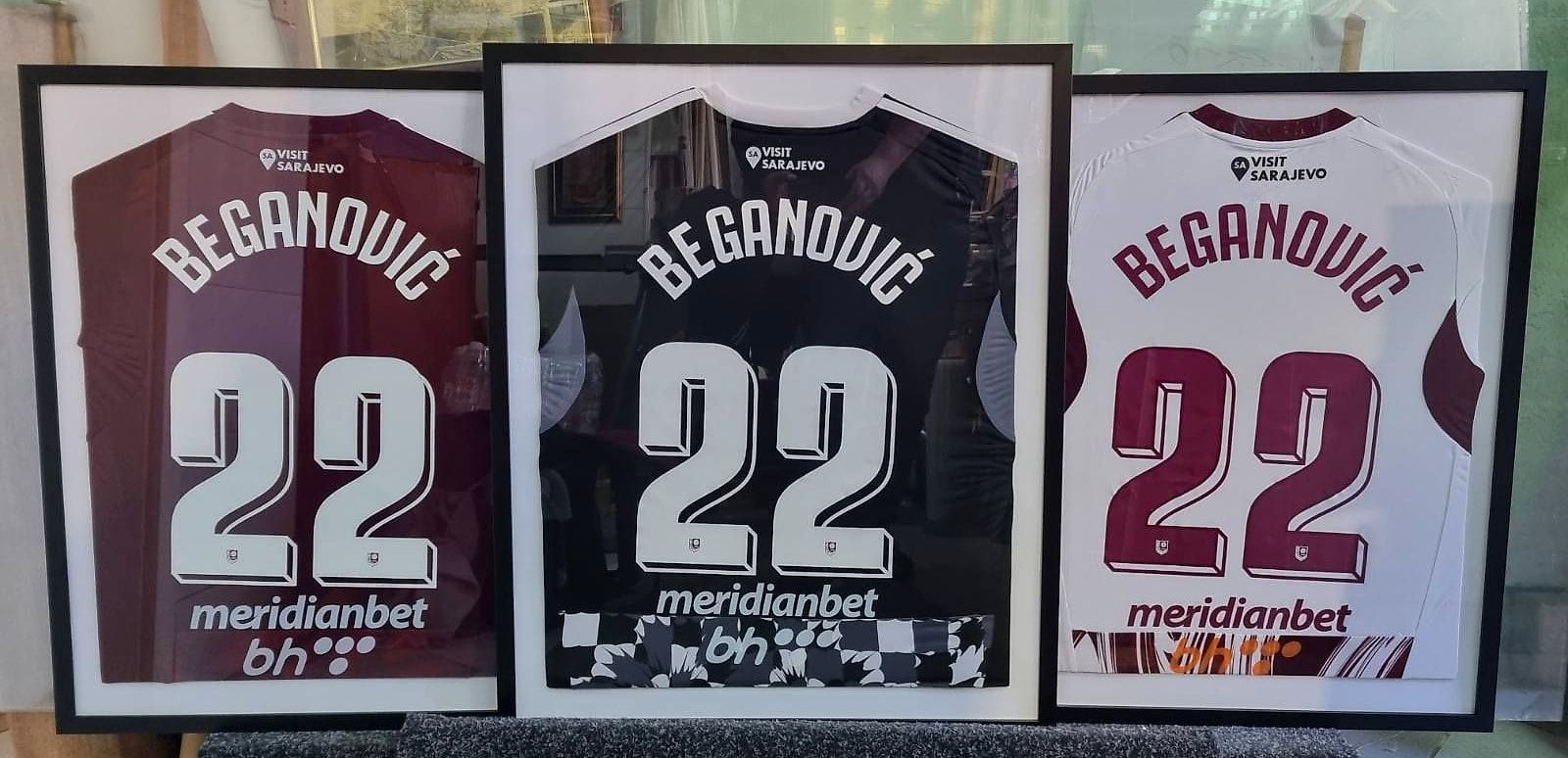 Tri dresa Beganović 22